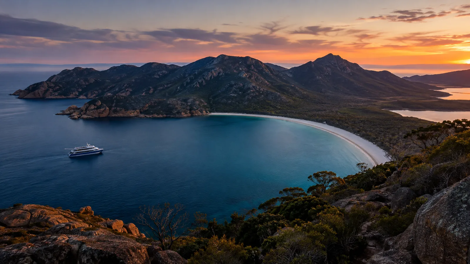 Wineglass Bay Cruises and Freycinet National Park Walks
